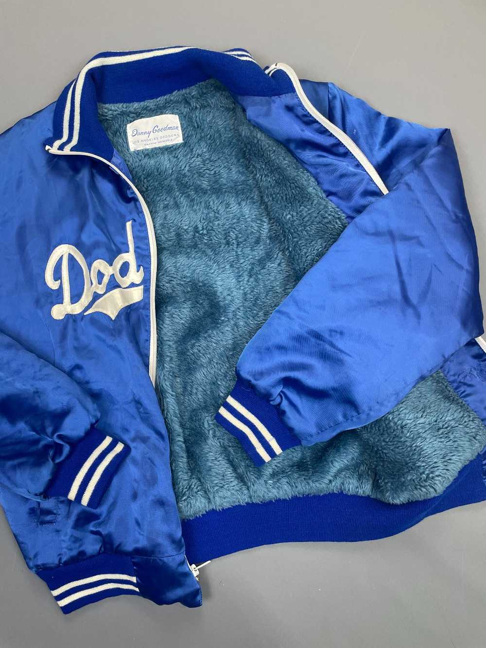 AS-IS MLB LOS ANGELES DODGERS ZIP UP COLLARED BAS… - image 2