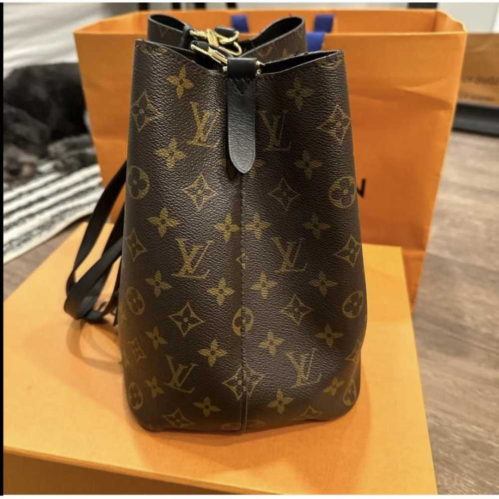 Louis Vuitton NéoNoé leather handbag - image 8