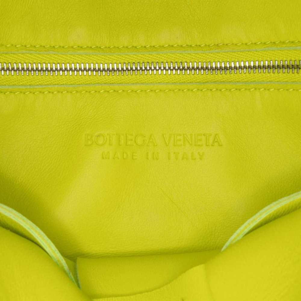 Bottega Veneta Cassette leather crossbody bag - image 6