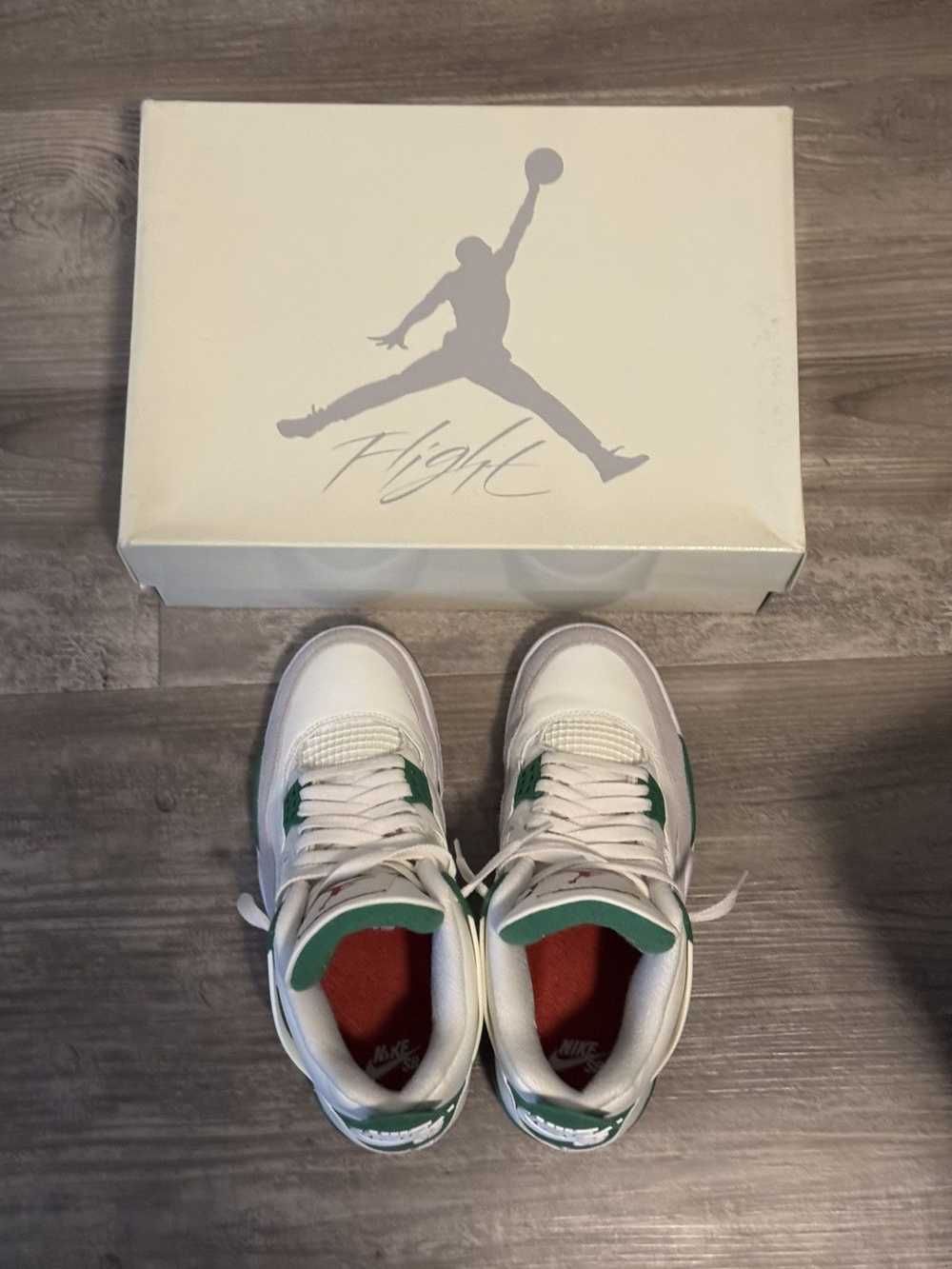 Jordan Brand × Nike Air Jordan 4 SB Pine Green - image 2