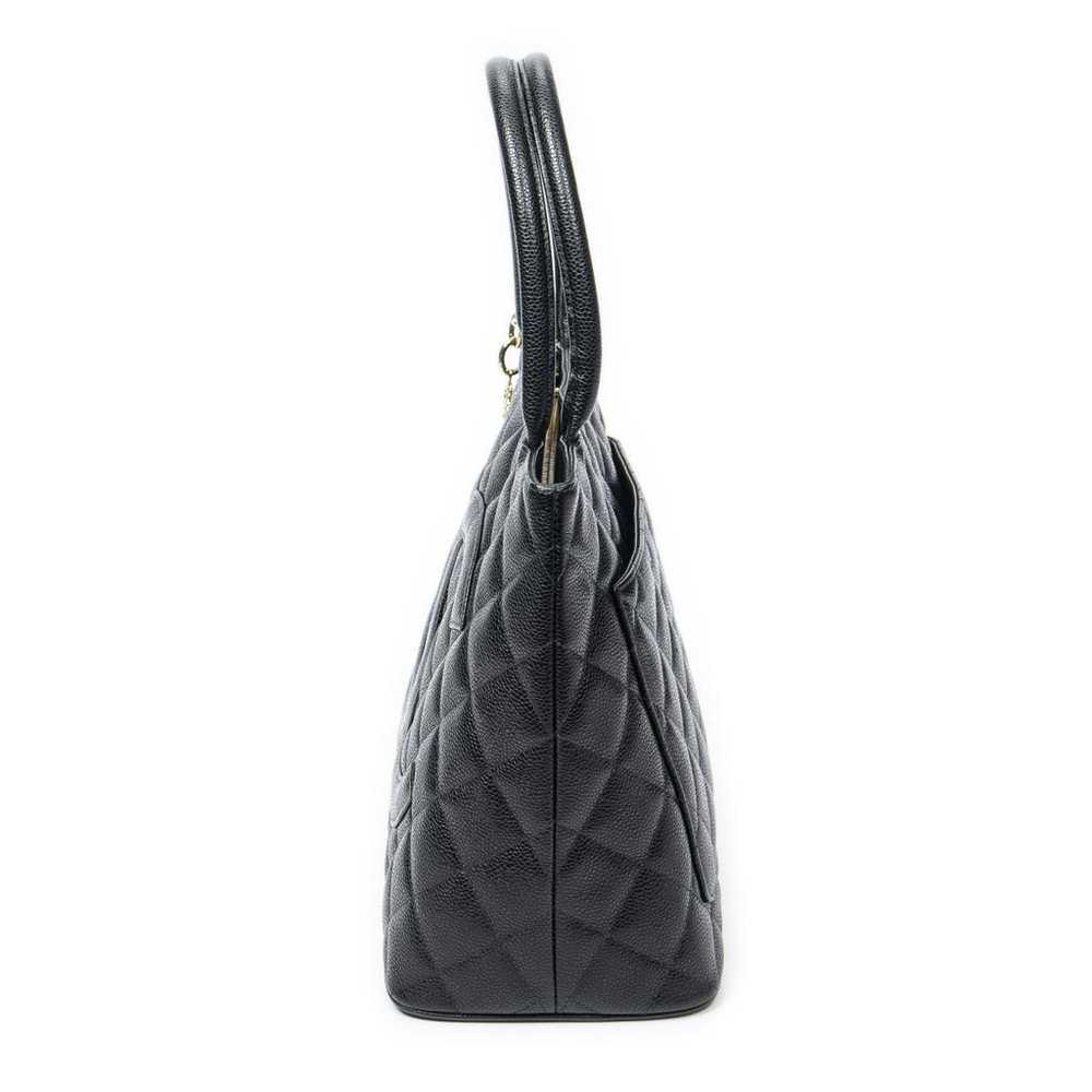 Chanel Leather handbag - image 3