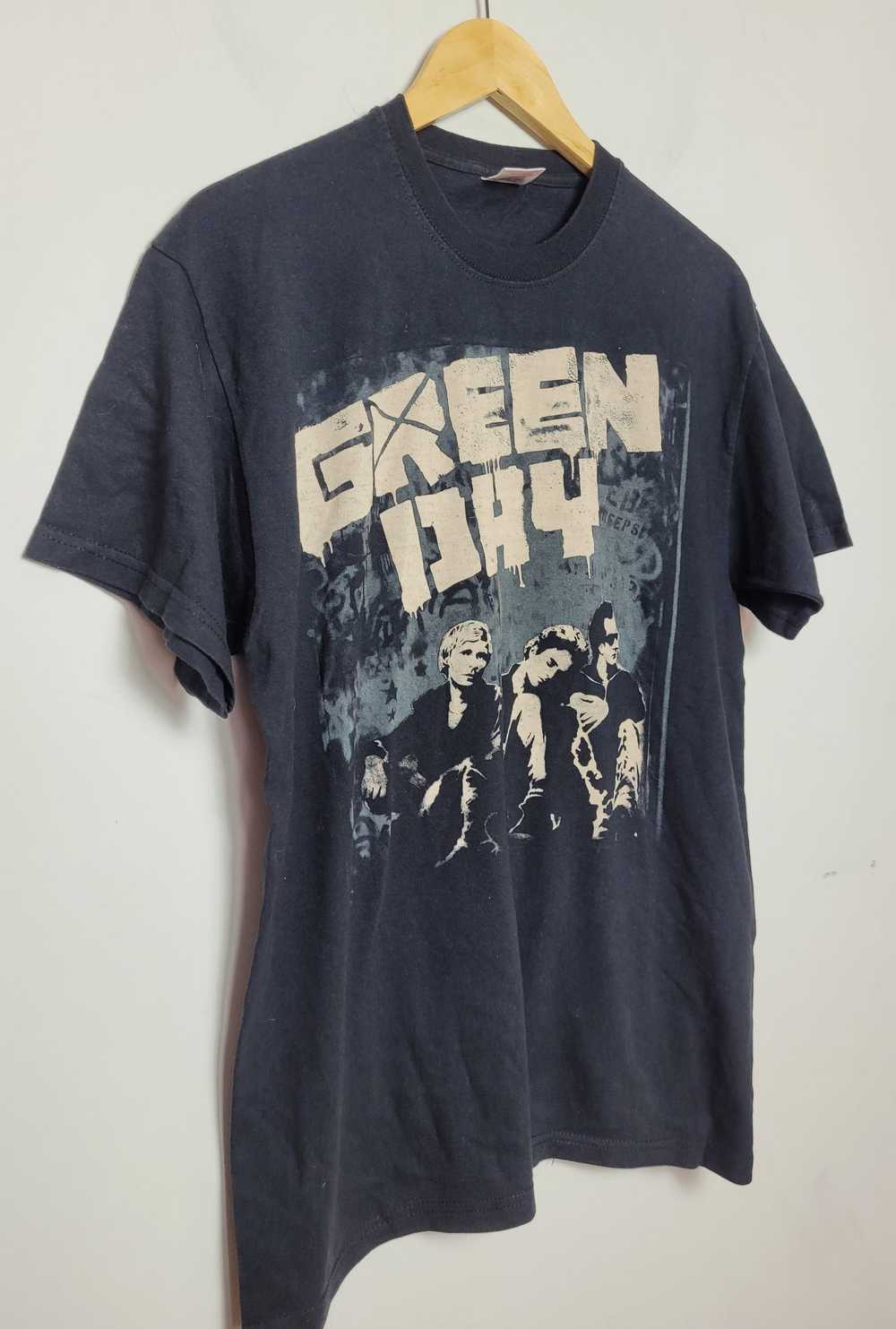 Band Tees × Rock Tees × Vintage Green Day 2009 - … - image 4