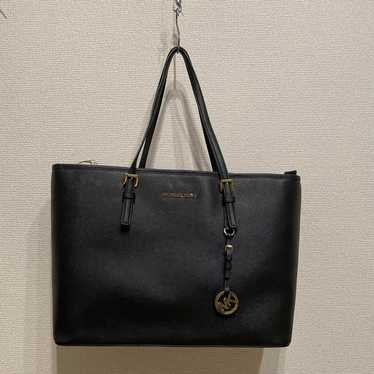 Michael Kors tote bag, black, suitable for commut… - image 1