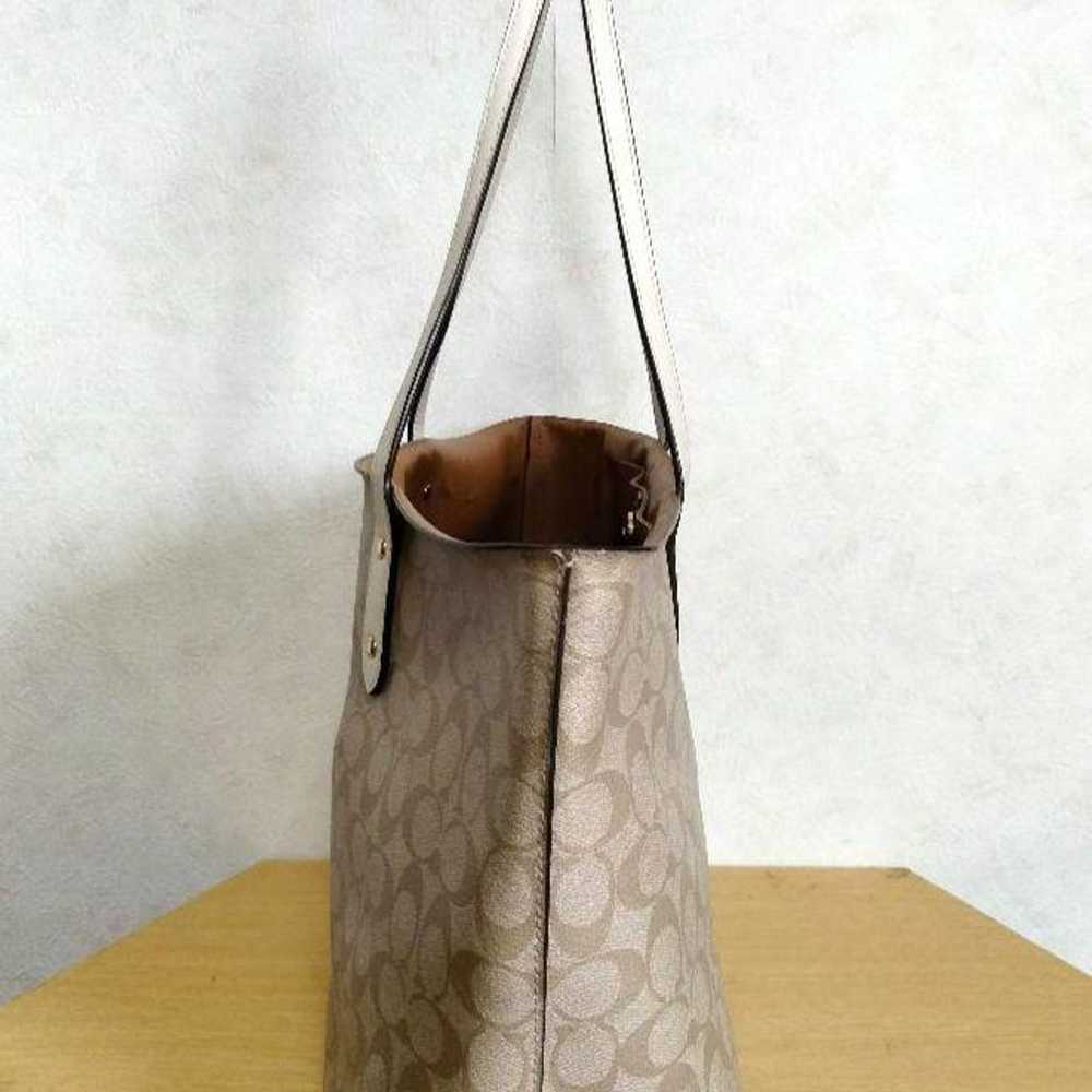 Price reduction Coach tote bag signature beige ha… - image 3