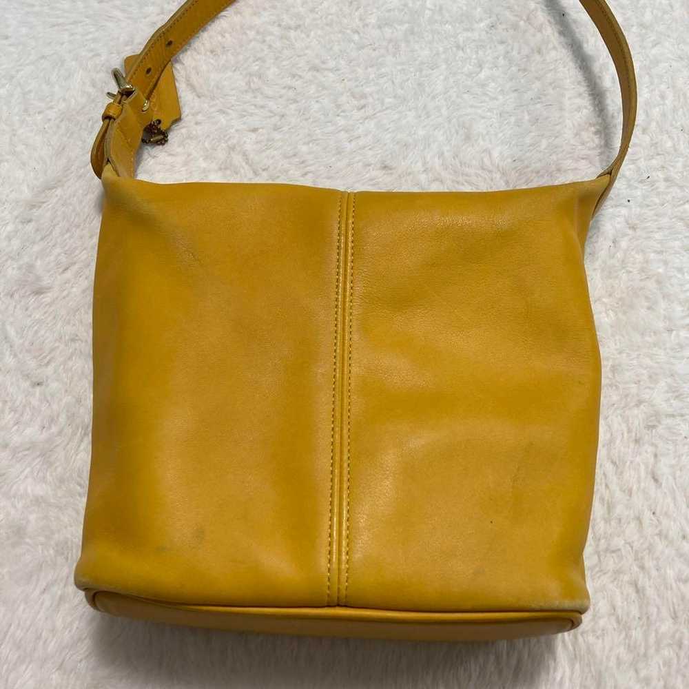 Rare color COACH Old Coach one-shoulder bag Yello… - image 2