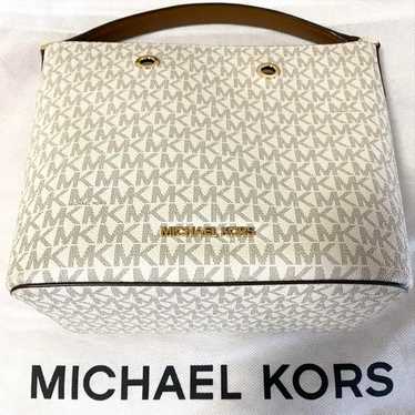 MICHAEL KORS White Bag【Final Price】