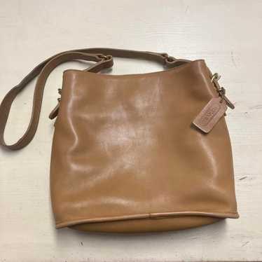 Old Coach Camel Shoulder Bag