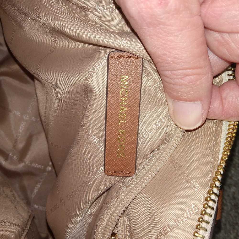 michaels kors purse - image 4