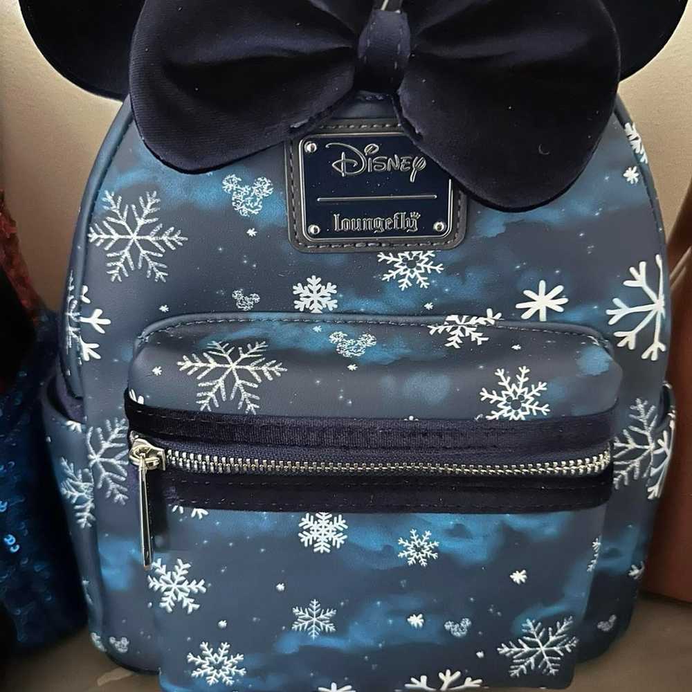 Loungefly Disney snowflake - image 1