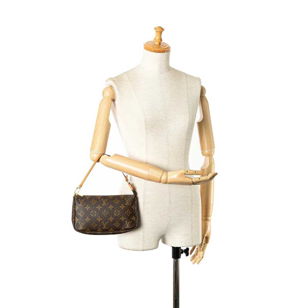 Louis Vuitton Pochette Accessoire leather handbag - image 9