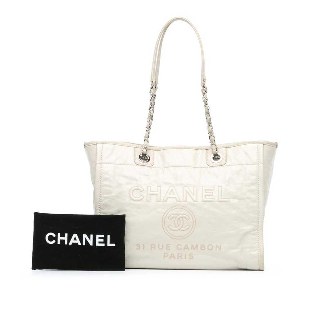 Chanel Deauville leather tote - image 9