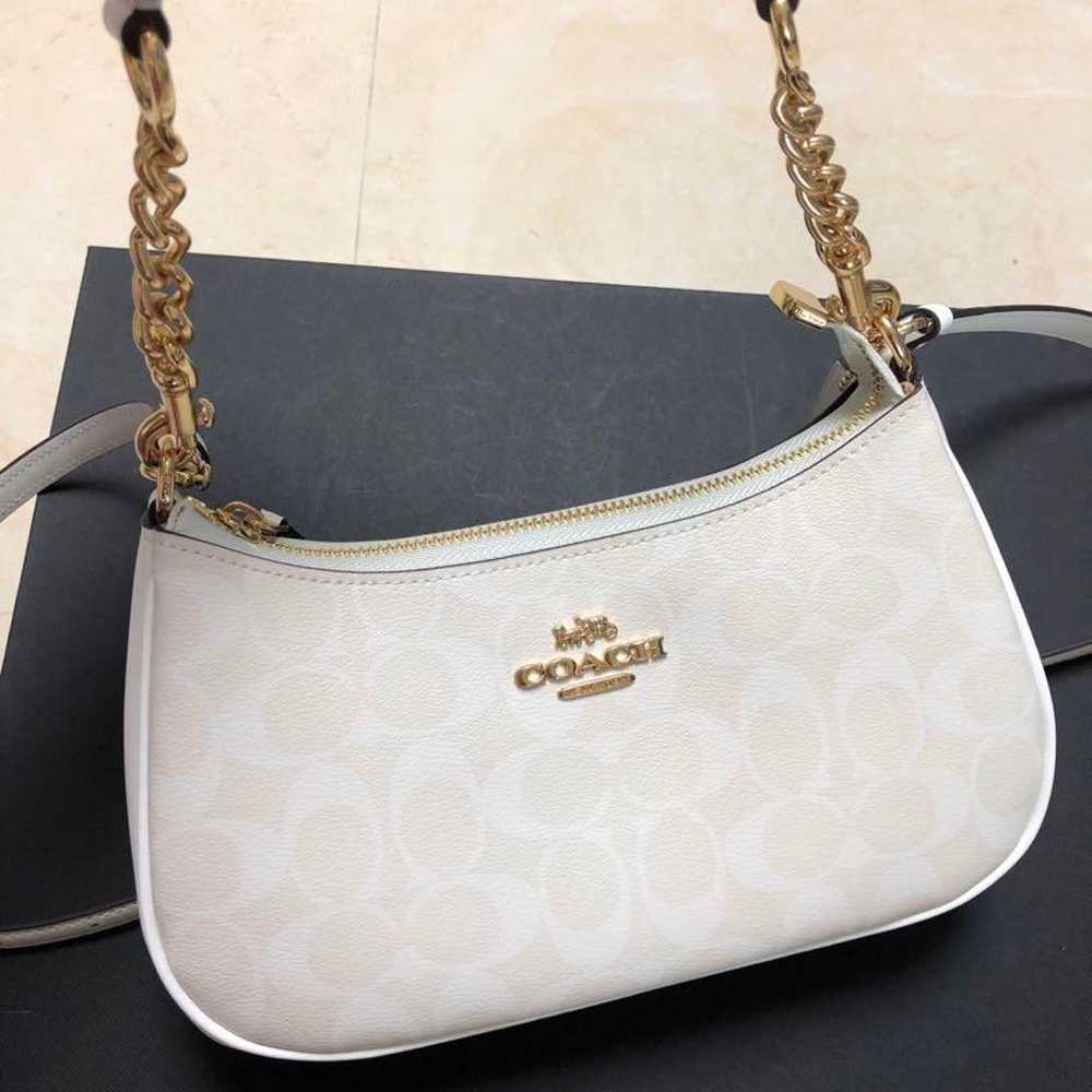 COACH Shoulder Bag White CA548 - image 4