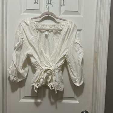 Guest Editor Top Size Medium - image 1