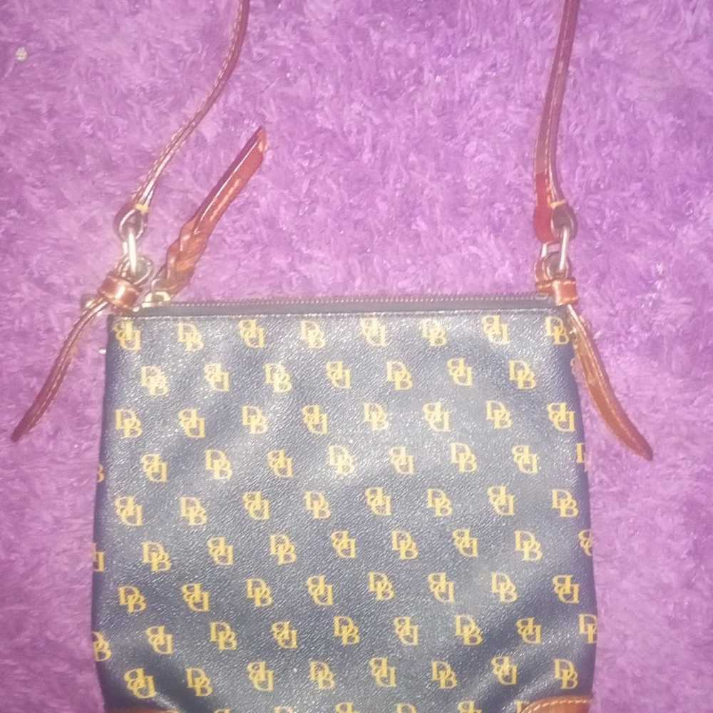 Dooney & Bourke
Gretta Crossbody - image 5