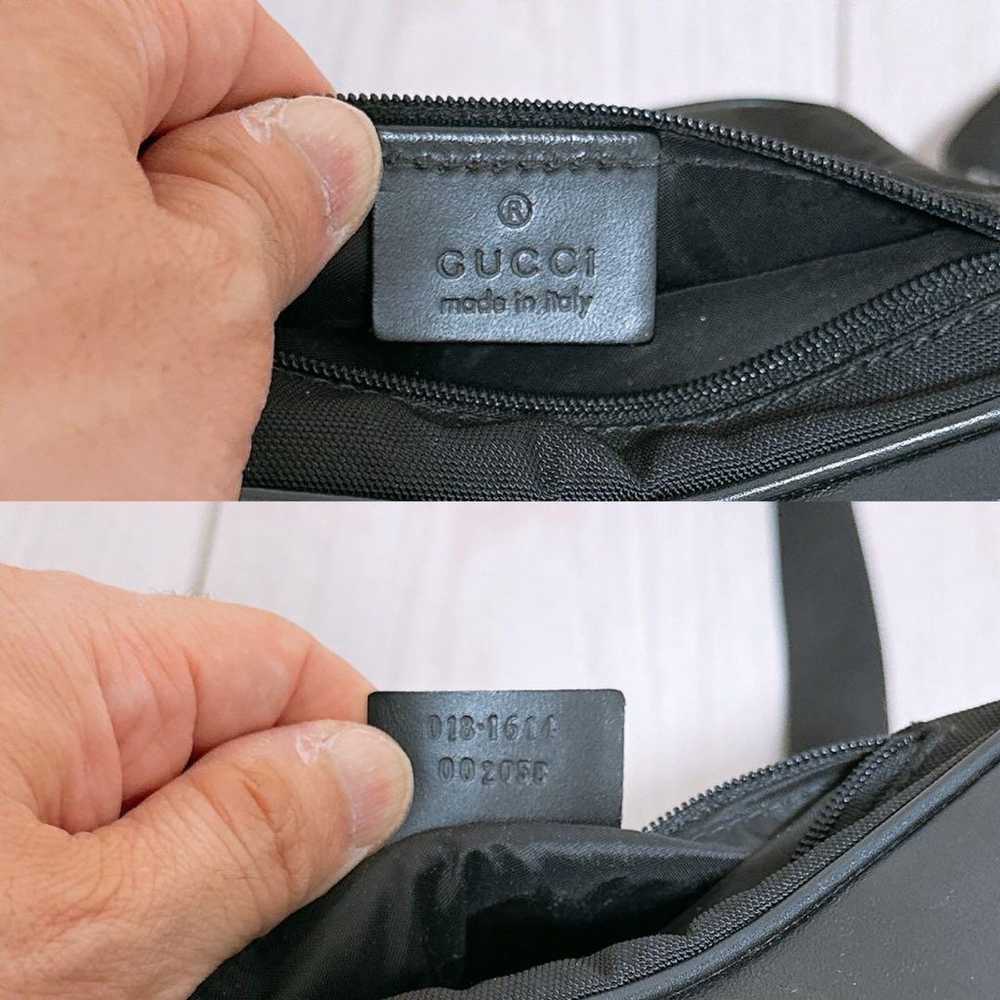 "Fine Quality" GUCCI Shoulder Bag. - image 10