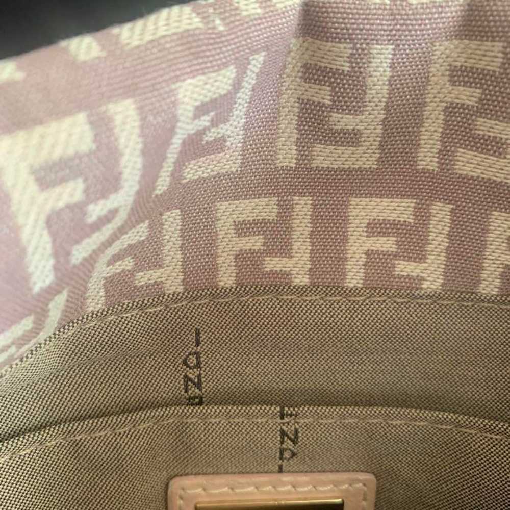 Fendi shoulder bag in pink beige. - image 3