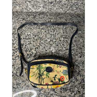 Vintage Gucci Crossbody Purse - image 1