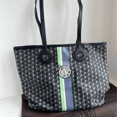 MOYNAT Moyna Tote/Handbag in excellent condition. - image 1