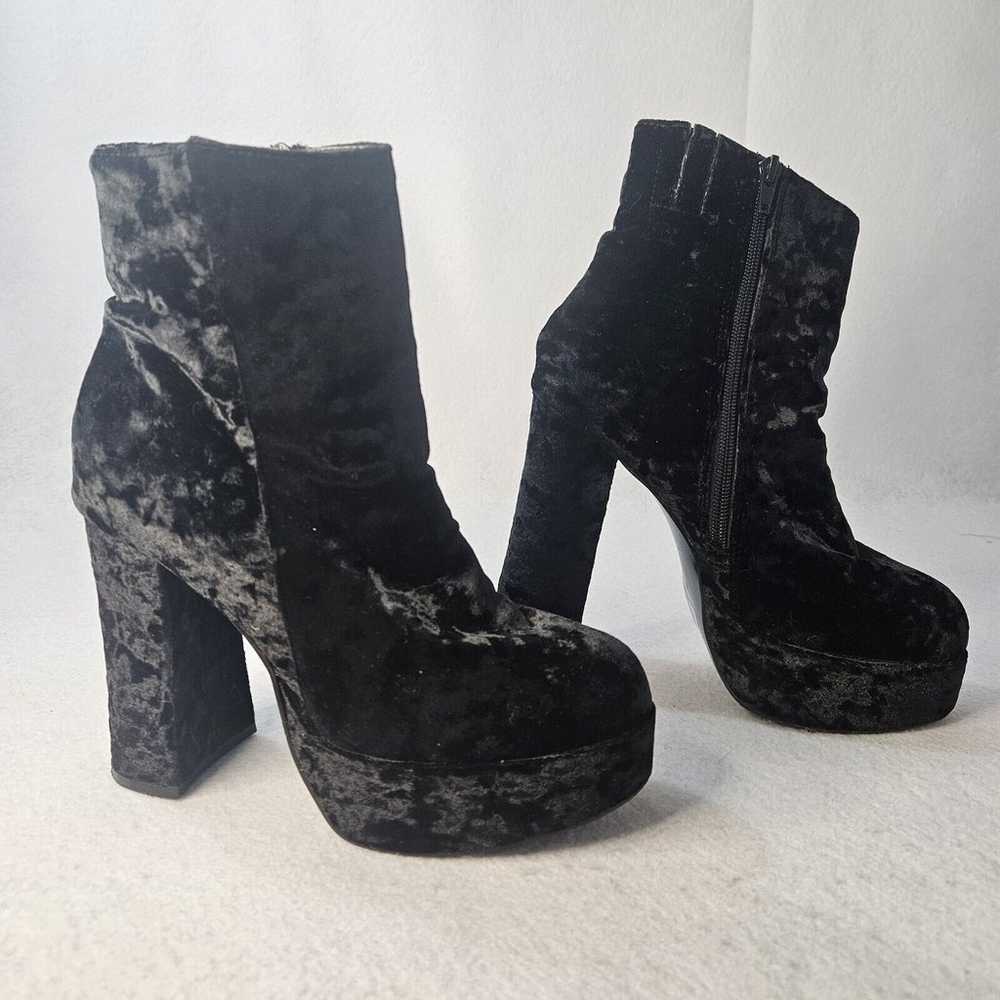 VTG Deena & Ozzy 90's Y2K Black Velvet Platform C… - image 1