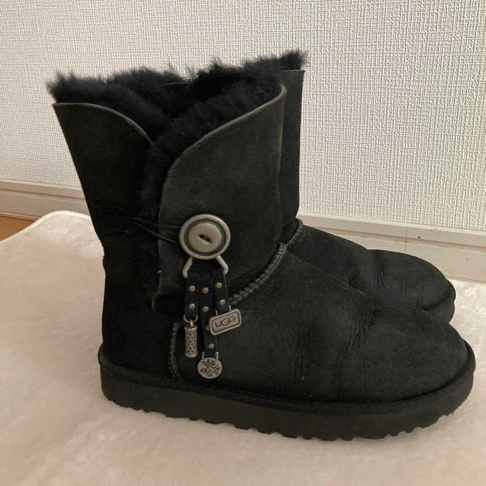 UGG sheepskin boots black - image 3