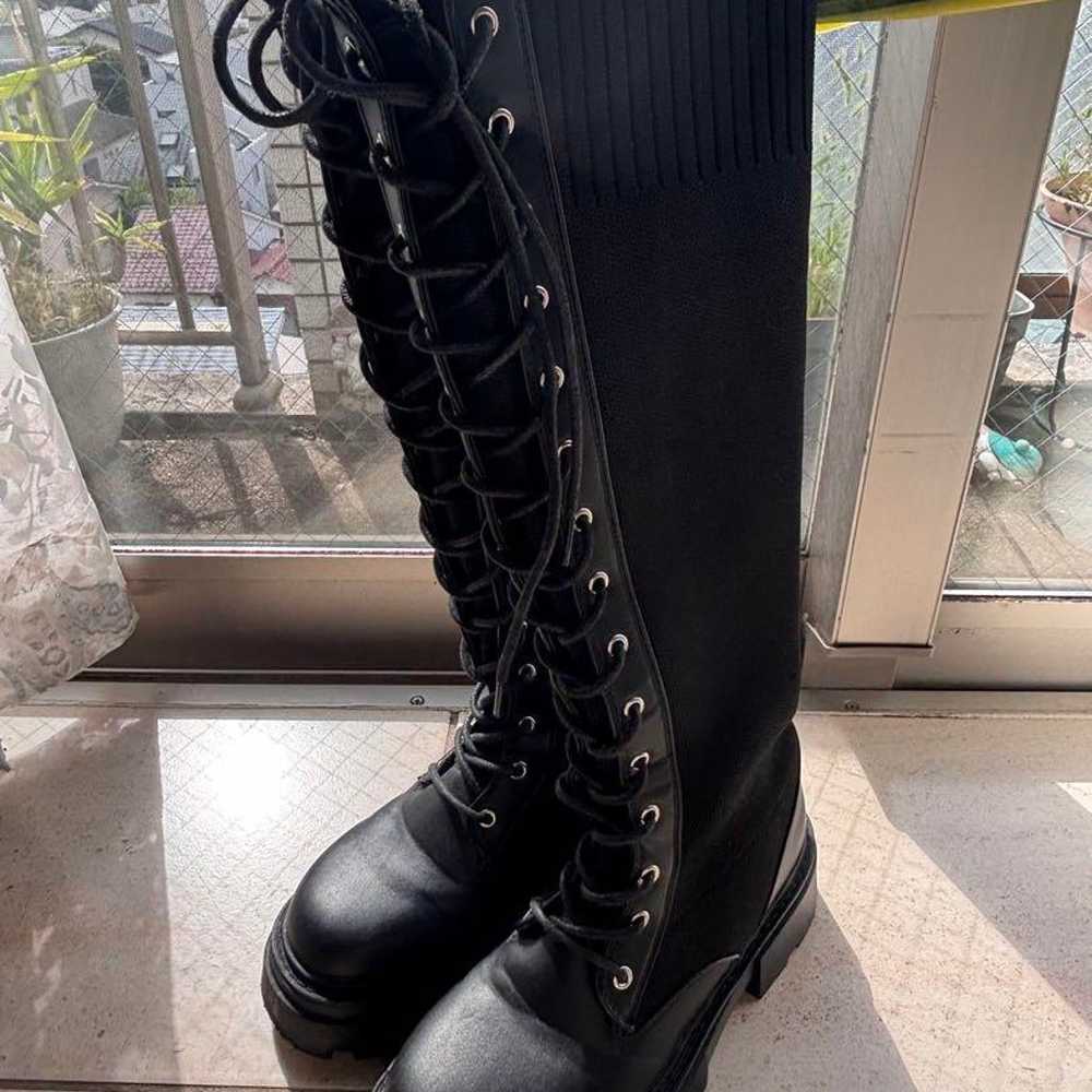 Black lace-up long boots - image 1