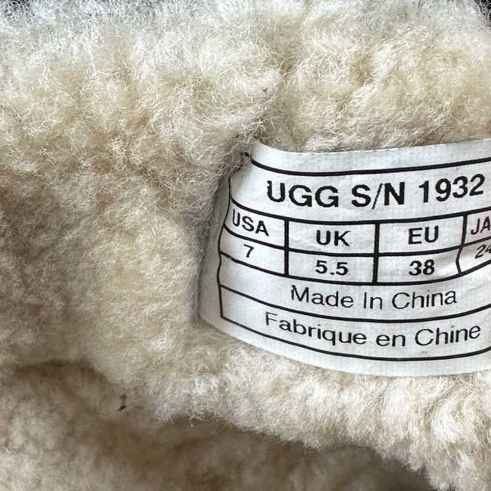 UGG Australia Caspia Shearling Winter Boots Women… - image 11