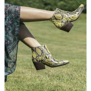 Sam edelman Winona western bootie yellow