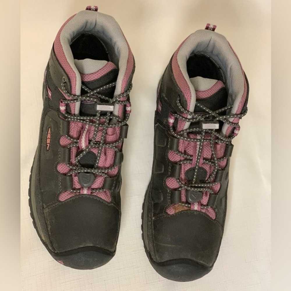 KEEN Boots Women's 5 Targhee Black Waterproof Hik… - image 5