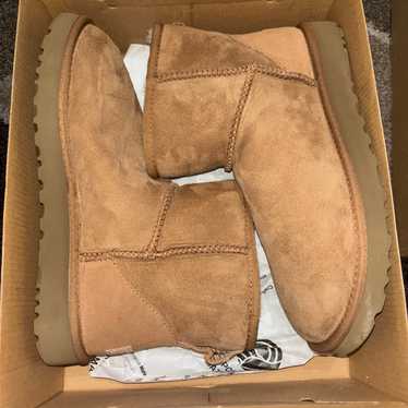 UGG classic mini