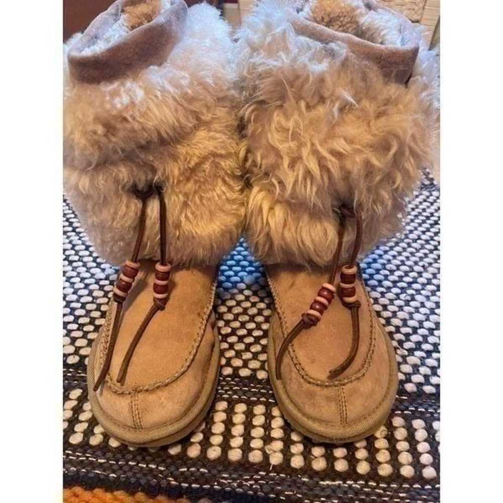 Ugg Ranier limited edition boots sz 9 - image 2