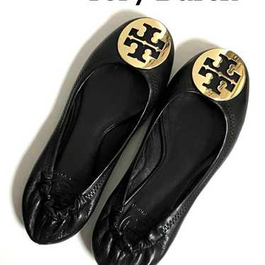 Tory Burch flat ballerina shoes.