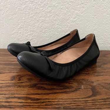 Vionic Black Leather Amorie Skimmers Ballet Flats… - image 1