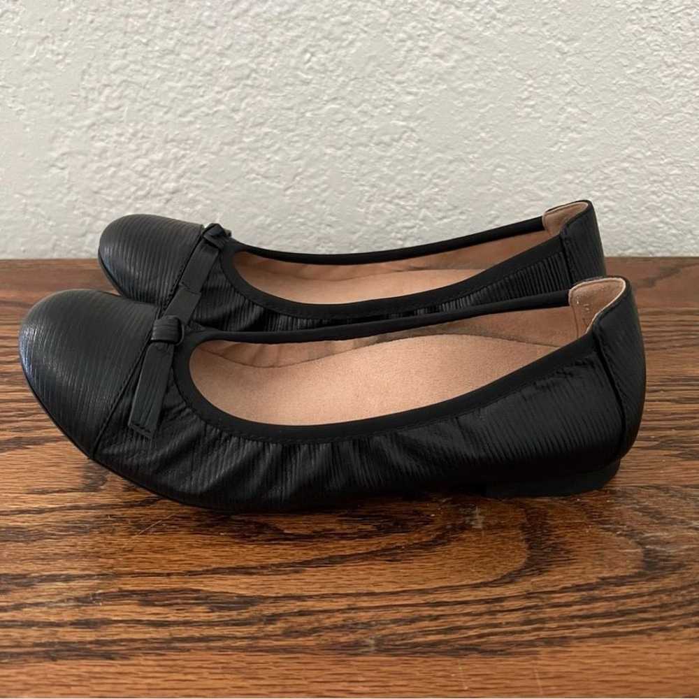 Vionic Black Leather Amorie Skimmers Ballet Flats… - image 2