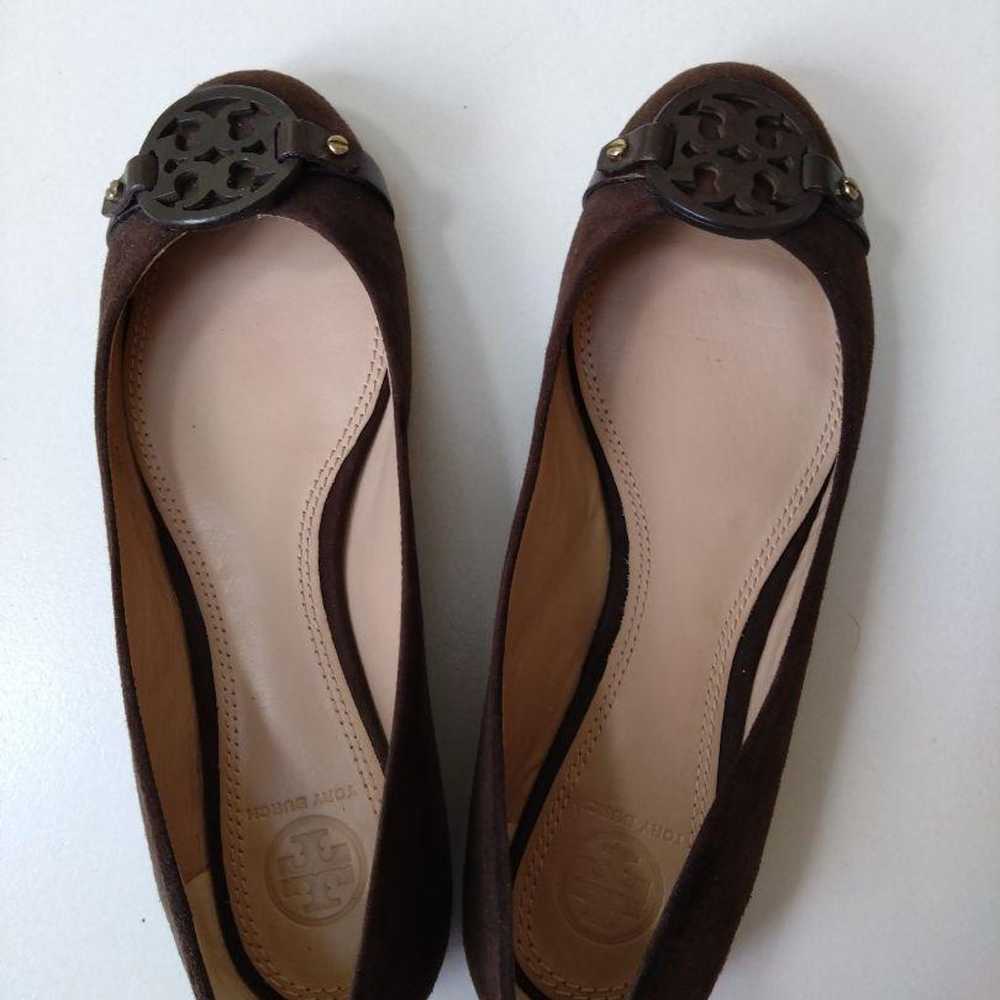 Tory Burch pumps in excellent condition. - image 1