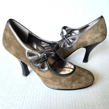 Sofft Fatina Taupe Gray Suede Leather Round Toe Ma