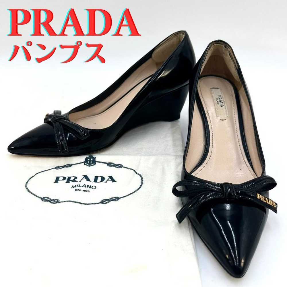 PRADA pumps made of patent leather with an enamel… - image 1