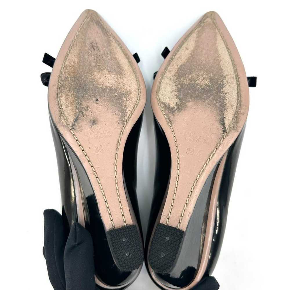 PRADA pumps made of patent leather with an enamel… - image 9