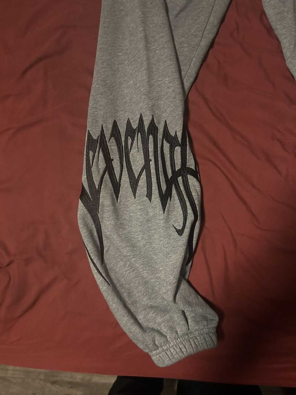 Revenge REVENGE Grey sweatpants - image 5