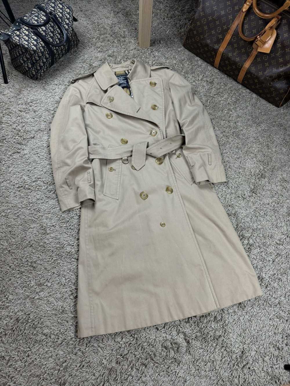 Burberry × Luxury × Vintage Vintage trench coat B… - image 2