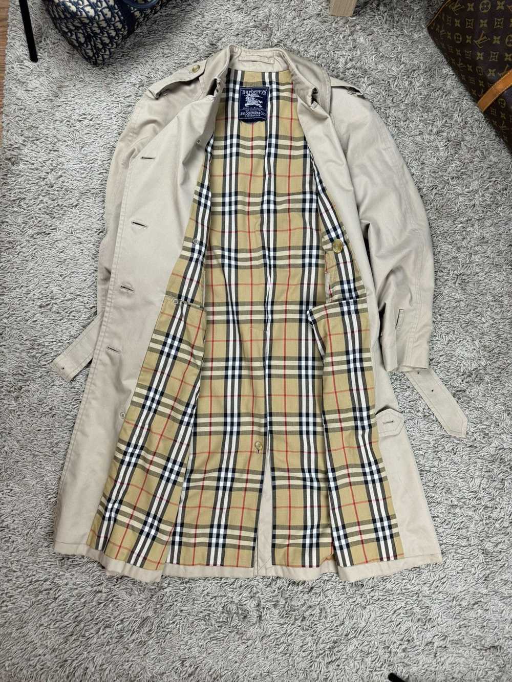 Burberry × Luxury × Vintage Vintage trench coat B… - image 3