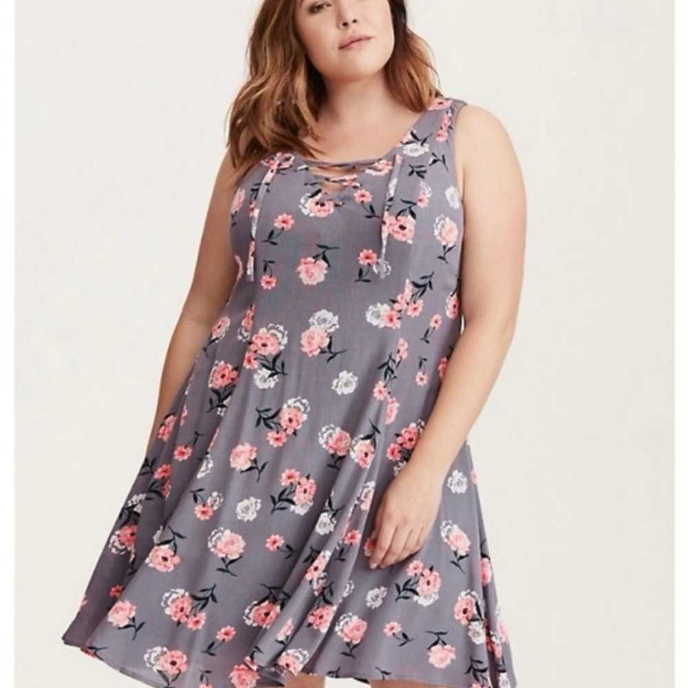 Torrid Gray Floral Trapeze Swing Mini Dress Size … - image 1