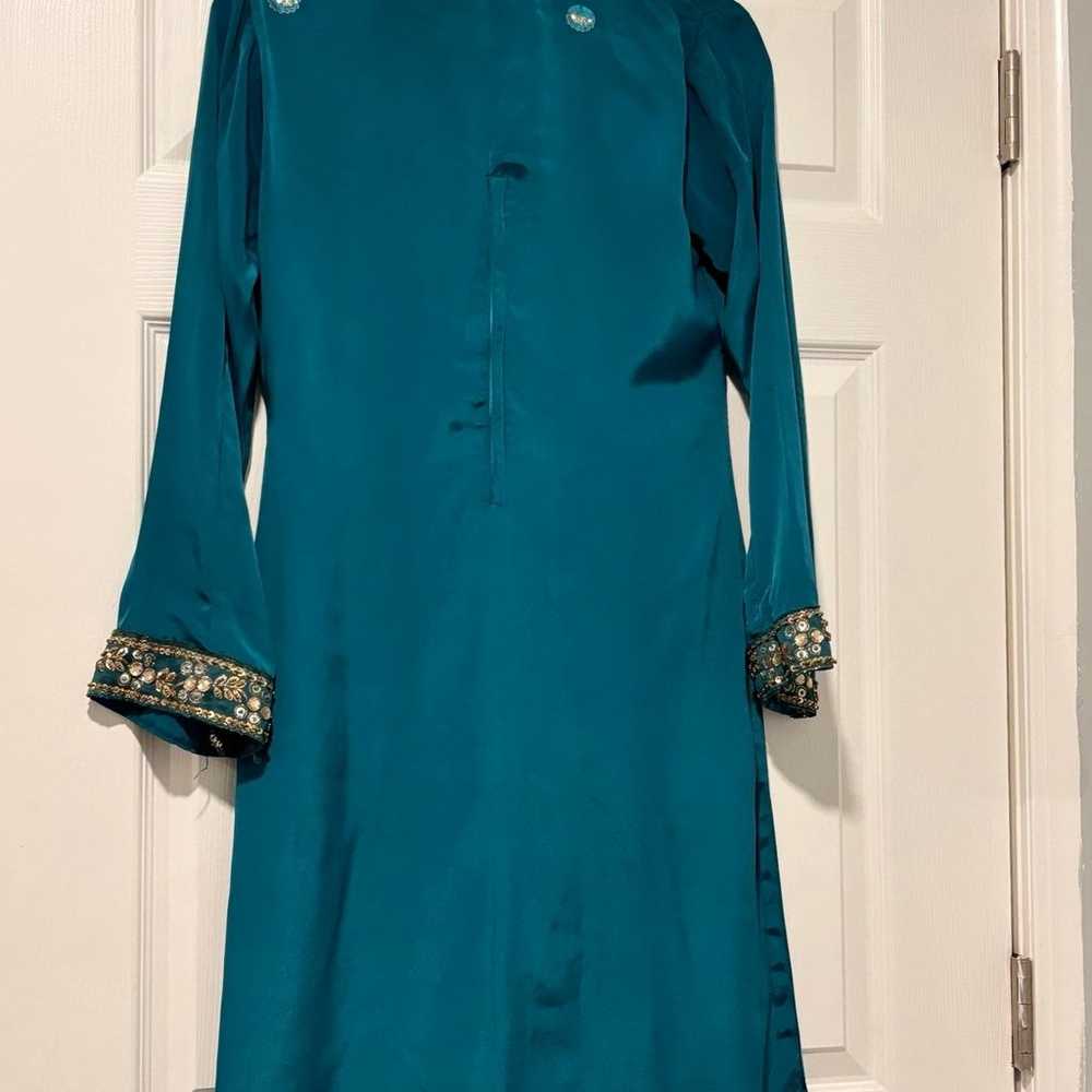 Pakistani shalwar kameez - image 4