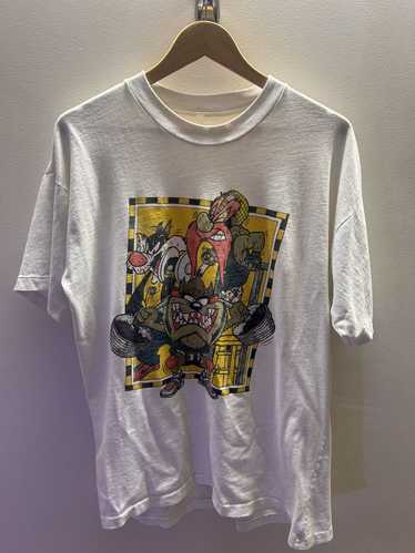 Streetwear × Vintage Looney Tunes Tee