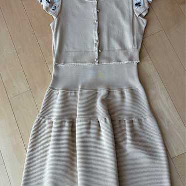 Beige knit one-piece dress, short sleeves, flare. - image 1