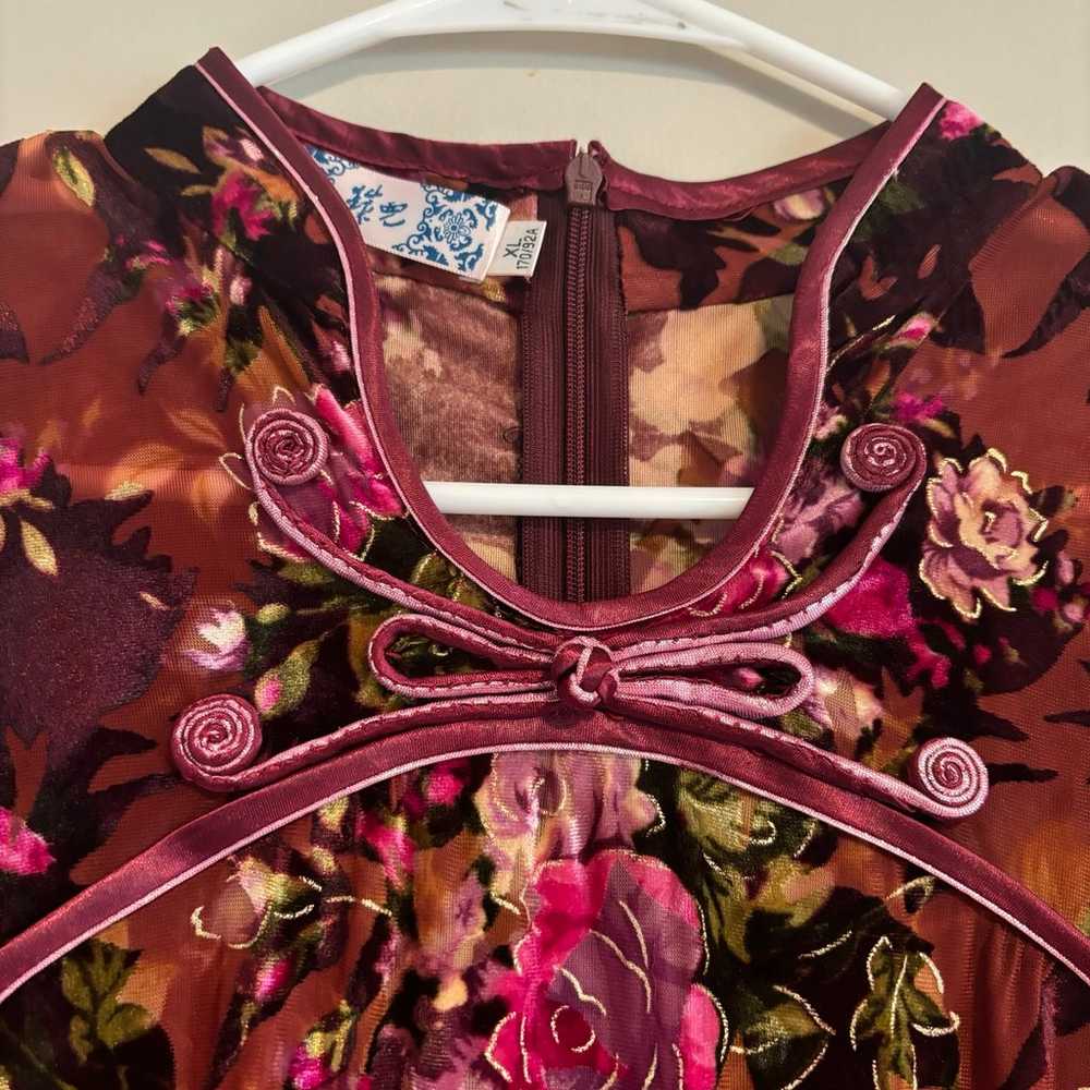 Velvet Floral Cheongsam Dress – Vintage-Inspired … - image 3