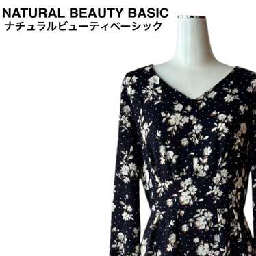 Natural Beauty Basic Long-Sleeve Dress