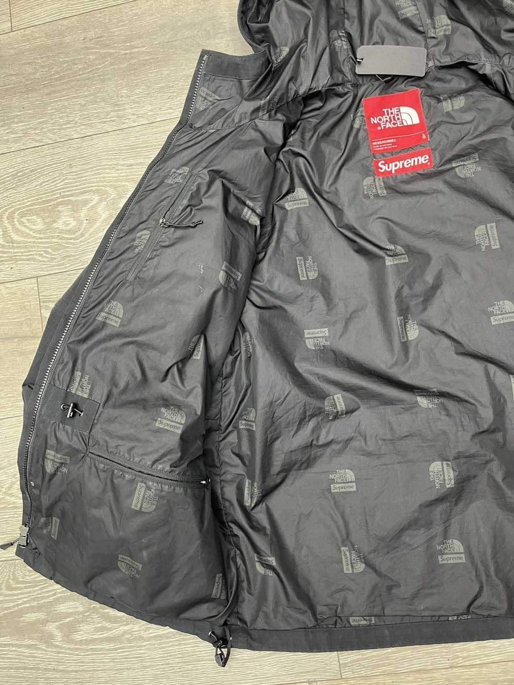 Supreme × The North Face Supreme TNF Expedition, … - image 10