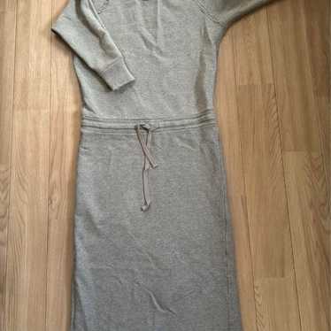 Seven-quarter sleeve dress, United Arrows.