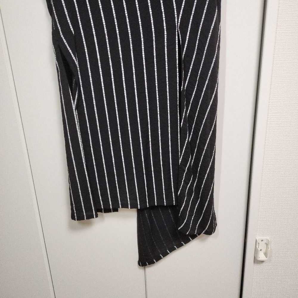 Black and white striped short sleeve dress (wrap) - image 4