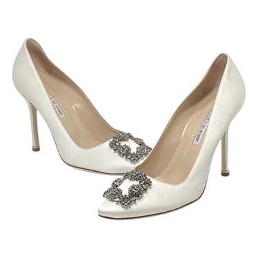 Manolo Blahnik Hangisi cloth heels